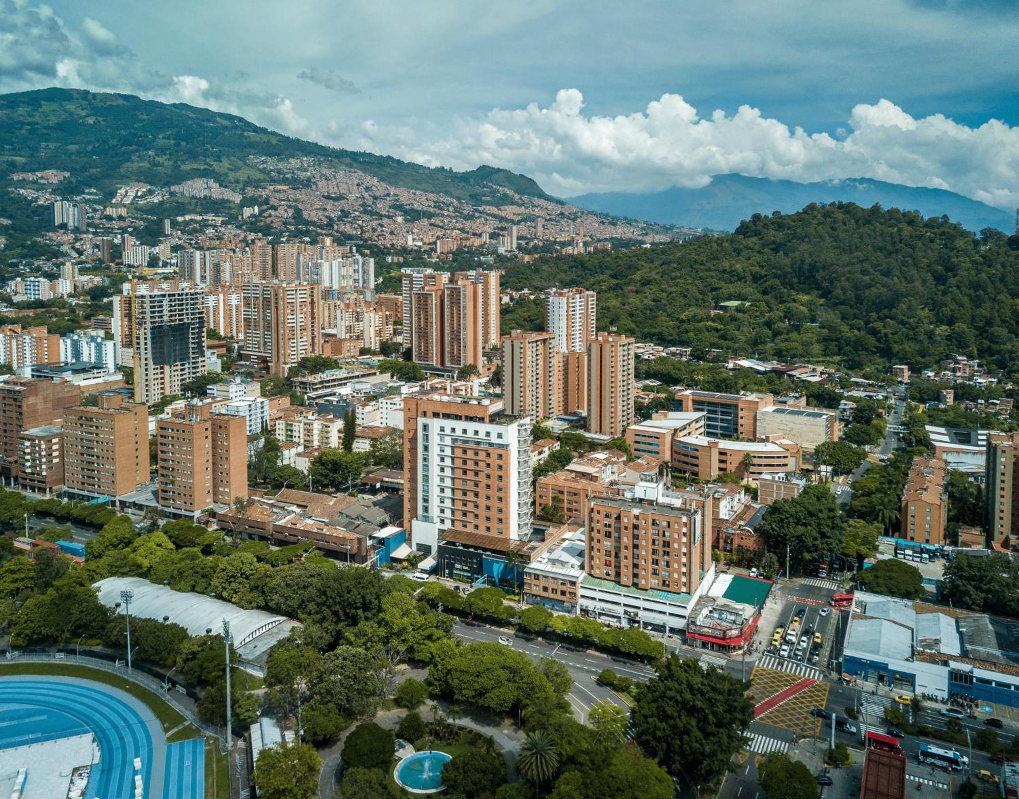 Tequendama Hotel Medellin - Estadio Εξωτερικό φωτογραφία